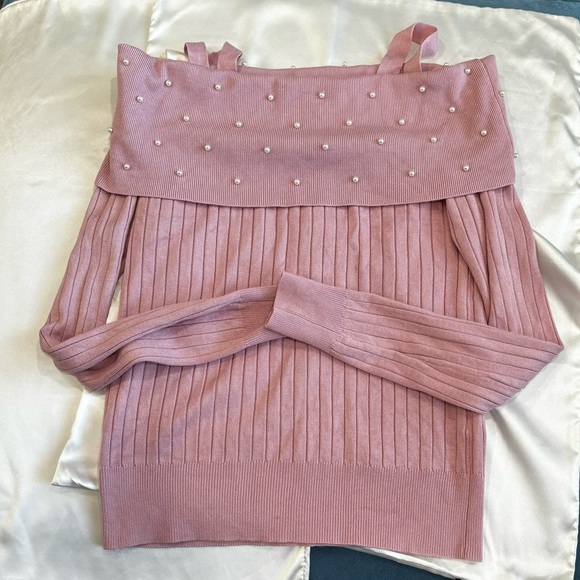 Mendocino blush pink with Pearls shoulder sweater. - Picture 4 of 6